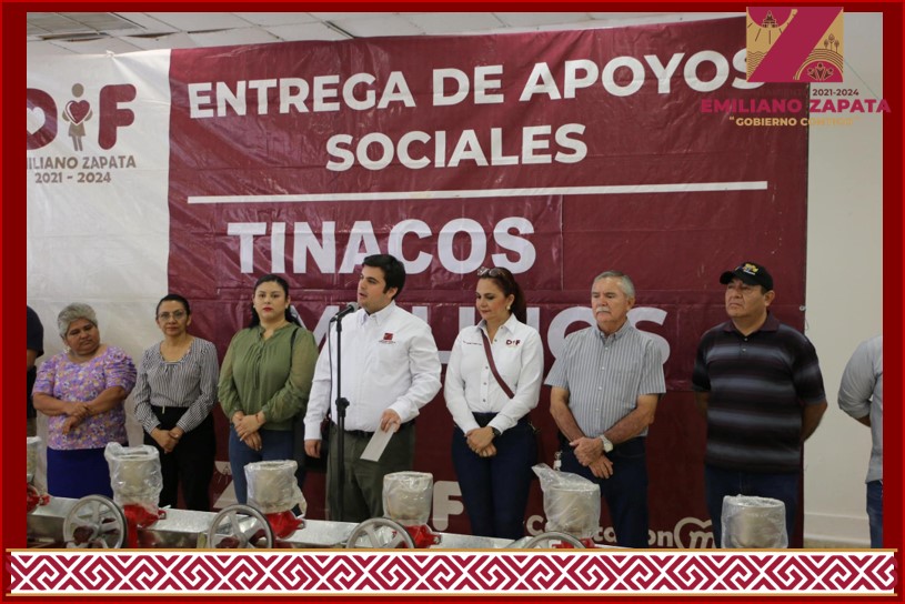 ENTREGA DE APOYOS SOCIALES: TINACOS CON ACCESORIOS Y MOLINOS ELÉCTRICOS
